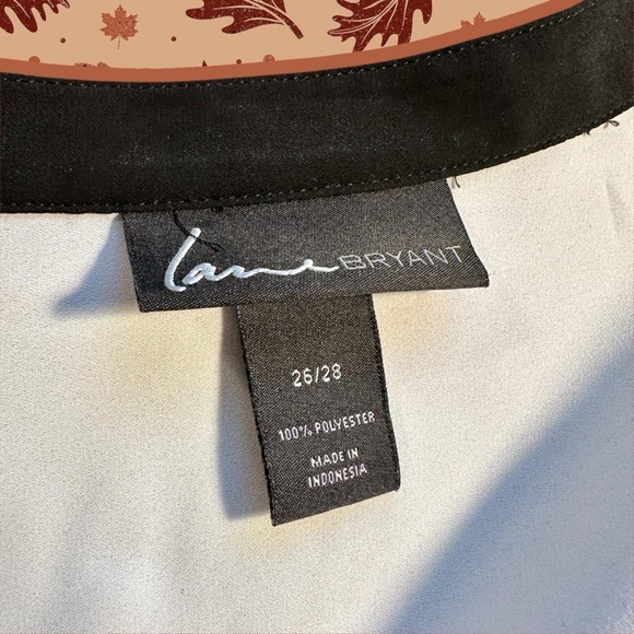 Lane Bryant Black & White Popover Roll-Tab Sleeve Blouse w/ Breast Pockets 26/28 - Picture 2 of 12